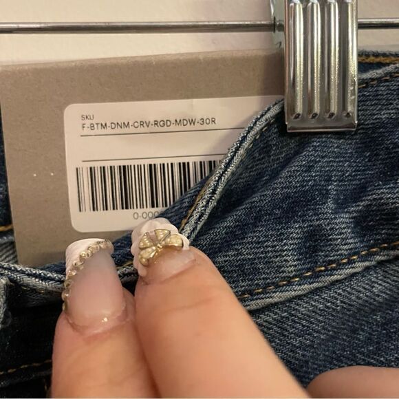 Everlane NWT Women’s Curvy High Rise Button Fly 90’s Cheeky Straight Jeans Sz 30 - Picture 7 of 13